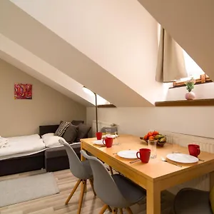 Soukenicka Apartcomplex 2 Prag